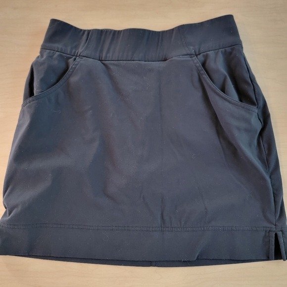Columbia Dresses & Skirts - Columbia Black Omni-Shield Active Skirt Small